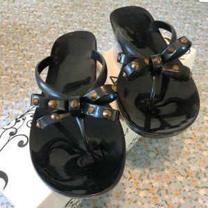 Rampage Jelly flip flops size 7